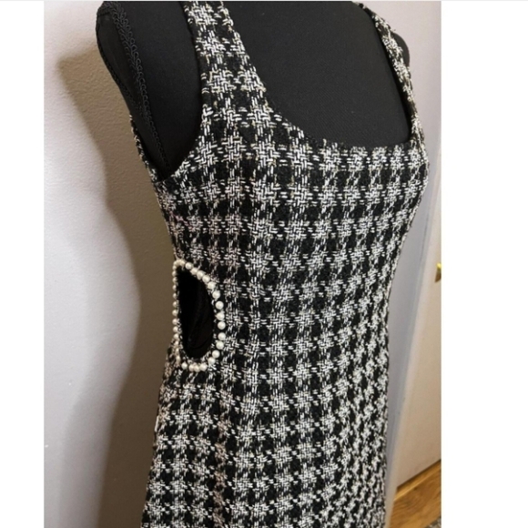 Aqua NWTs Tweed Metallic Mini Dress - Picture 4 of 8